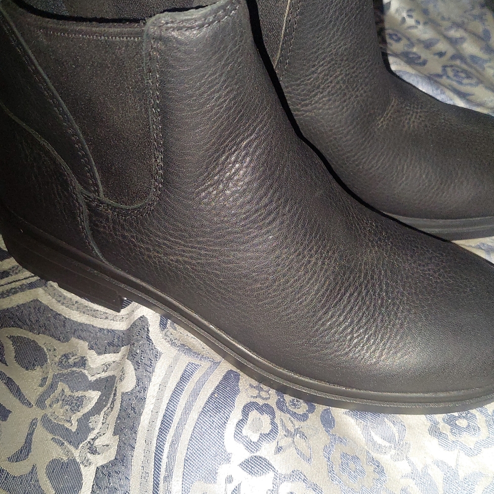 UGG Black Sole Footwear